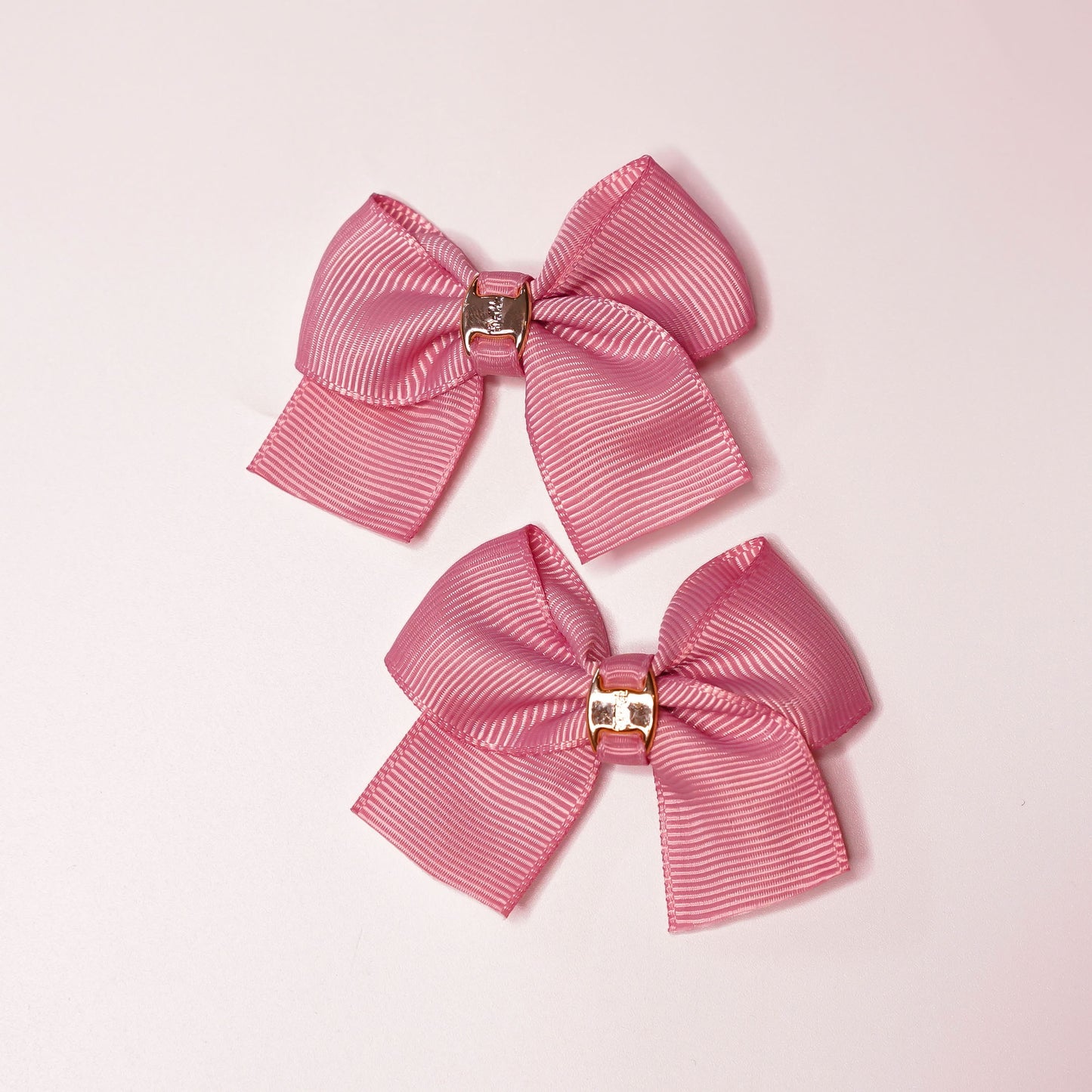 Premium pink hairclip