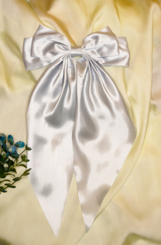 Silver double knot silk long bow