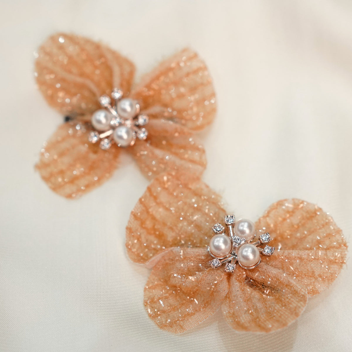 Beige Rhinestone Pearl Shimmer Hairclip