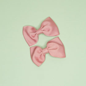 Pink bow hairclip