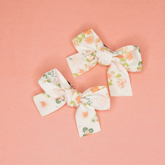 white floral hairclip