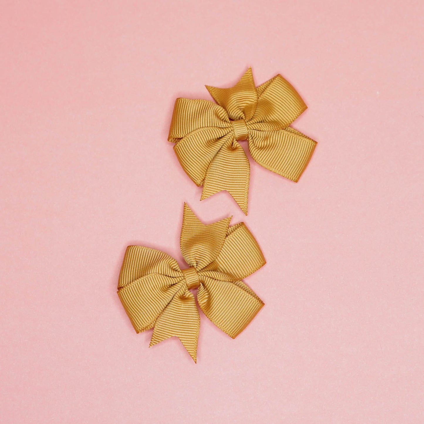 Brown bow hairclip