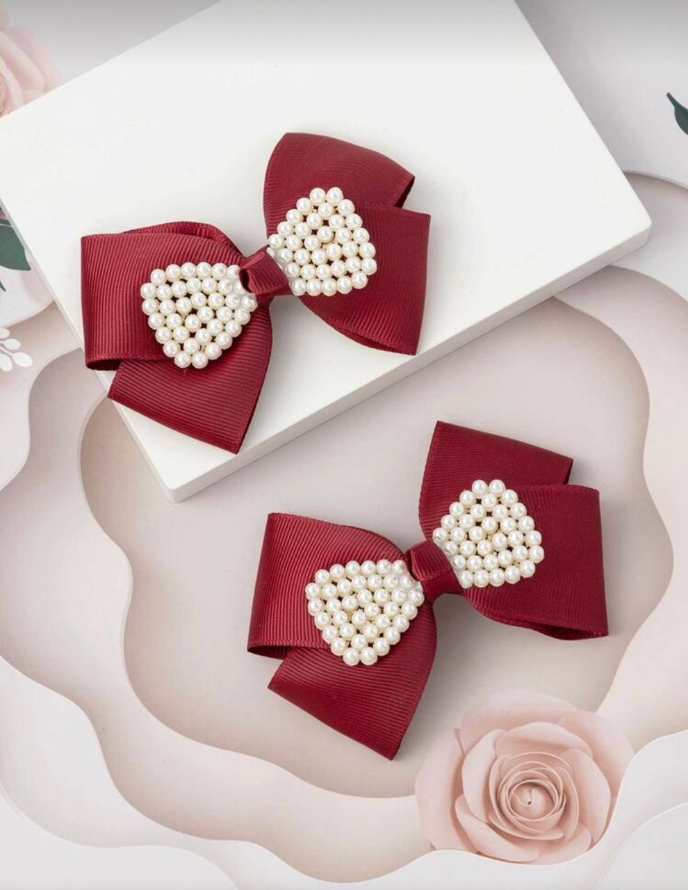 Burgundy faux pearl bow decor hairclip